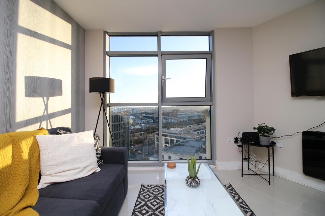 The Skyline - Luxury City Centre Flat With Designated Parking Кардіфф Екстер'єр фото