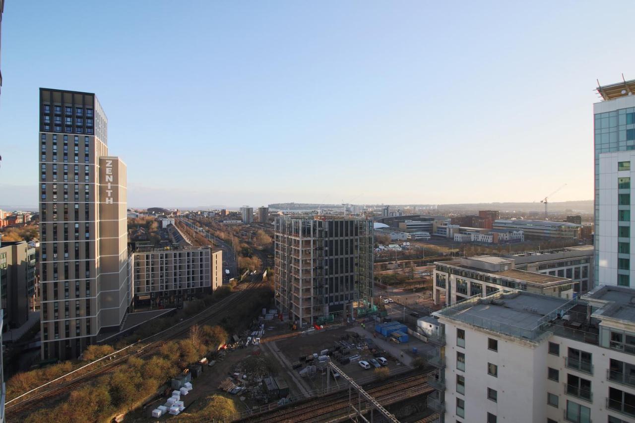 The Skyline - Luxury City Centre Flat With Designated Parking Кардіфф Екстер'єр фото