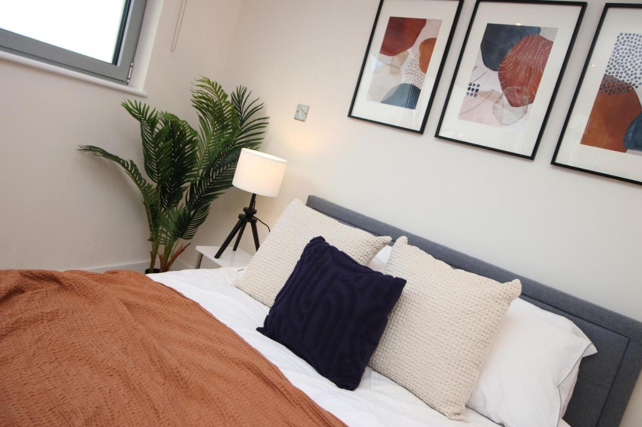 The Skyline - Luxury City Centre Flat With Designated Parking Кардіфф Екстер'єр фото