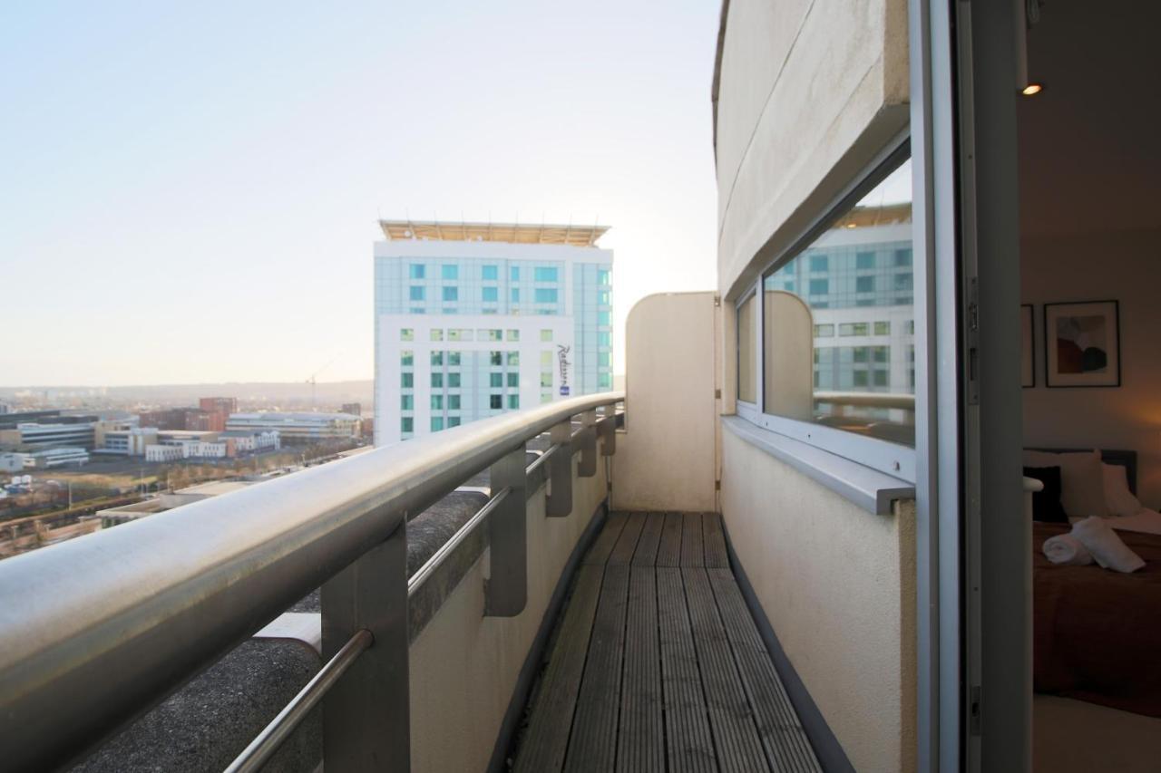The Skyline - Luxury City Centre Flat With Designated Parking Кардіфф Екстер'єр фото