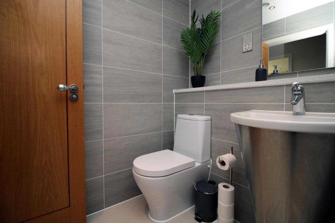 The Skyline - Luxury City Centre Flat With Designated Parking Кардіфф Екстер'єр фото