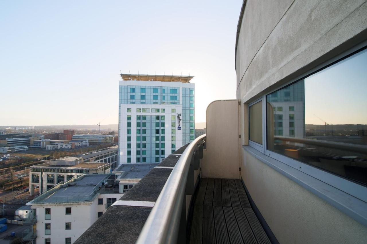 The Skyline - Luxury City Centre Flat With Designated Parking Кардіфф Екстер'єр фото