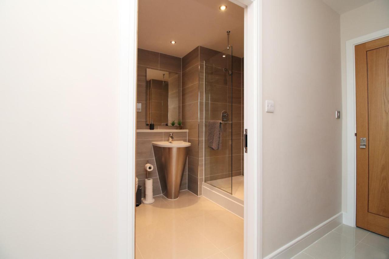 The Skyline - Luxury City Centre Flat With Designated Parking Кардіфф Екстер'єр фото