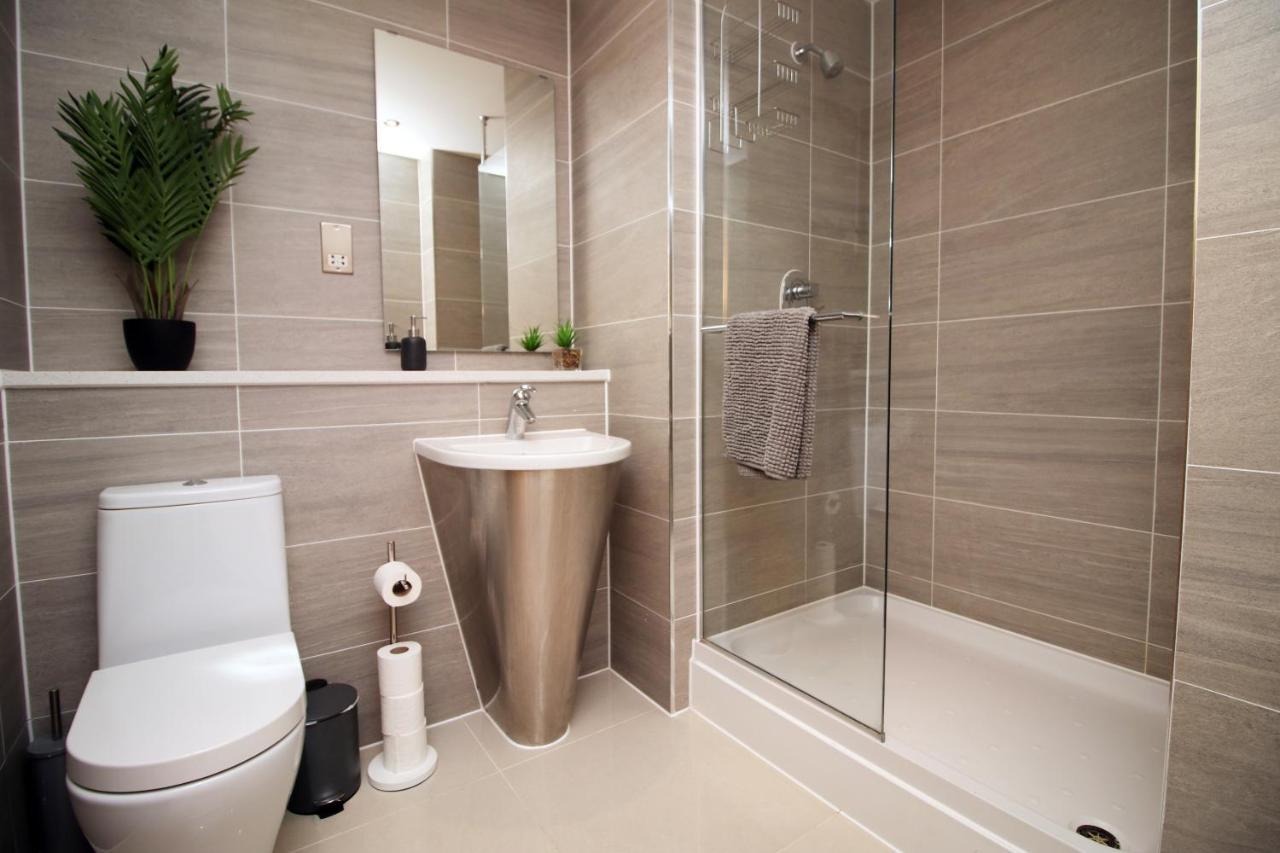 The Skyline - Luxury City Centre Flat With Designated Parking Кардіфф Екстер'єр фото